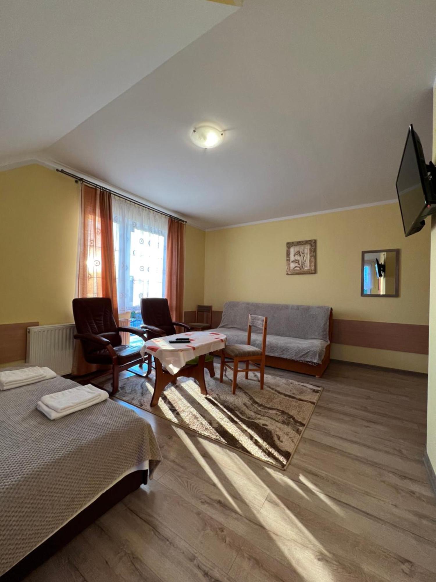 Pokoje Goscinne "U Oli" Władysławowo Exteriör bild