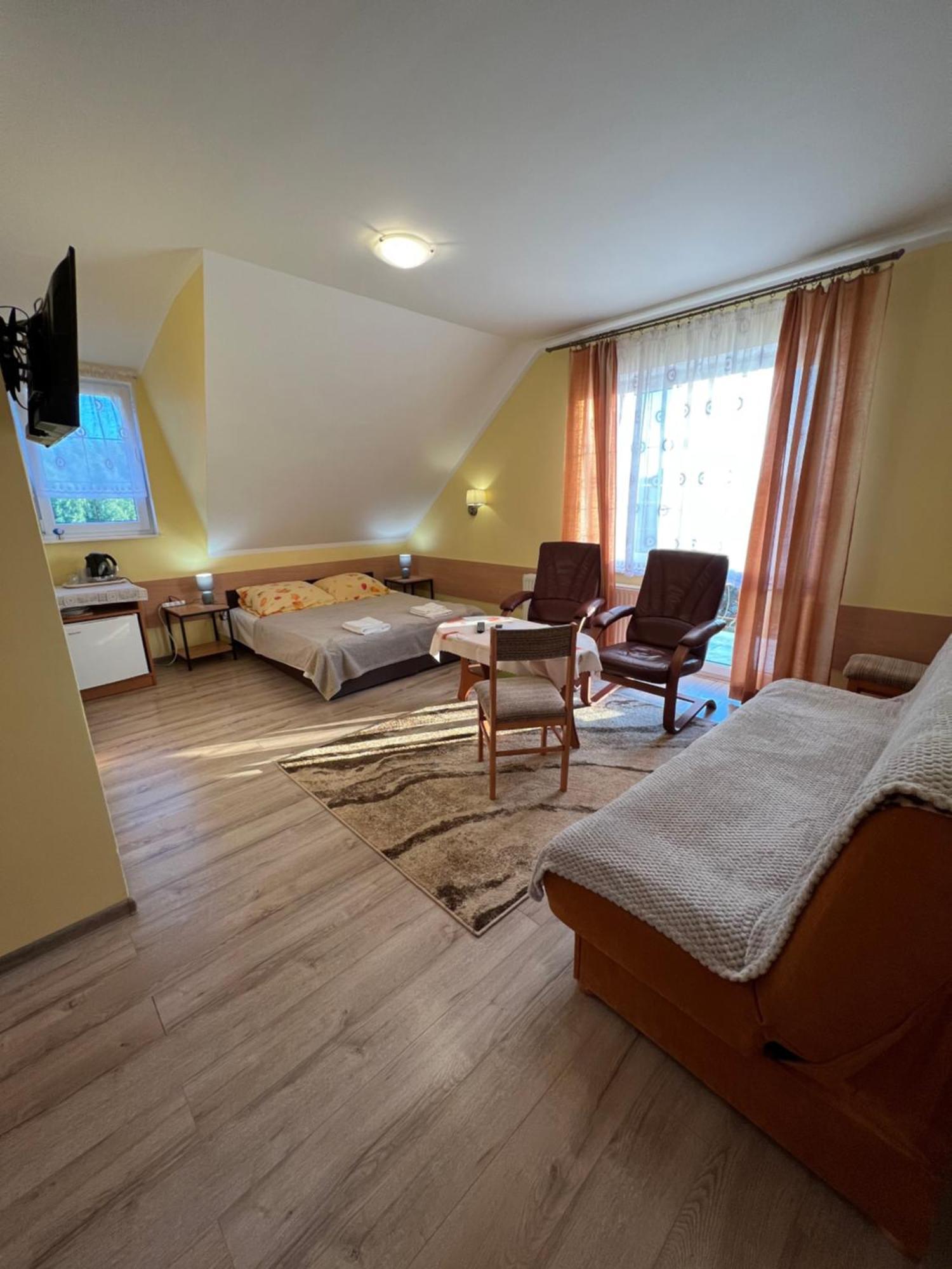 Pokoje Goscinne "U Oli" Władysławowo Exteriör bild